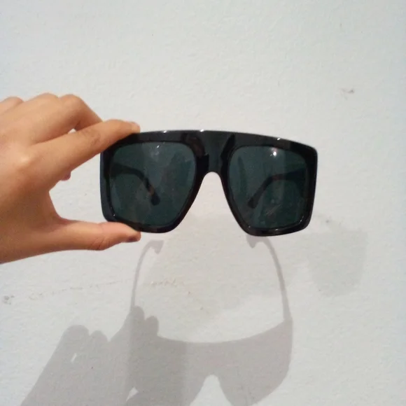 Shien black block sunglasses - Picture 1 of 3